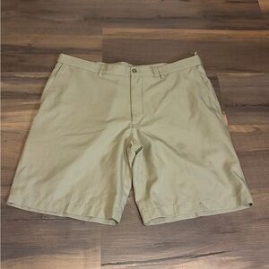 Mens PGA Tour Men's Khaki Flat Front Shorts Size 40 *Flawed*